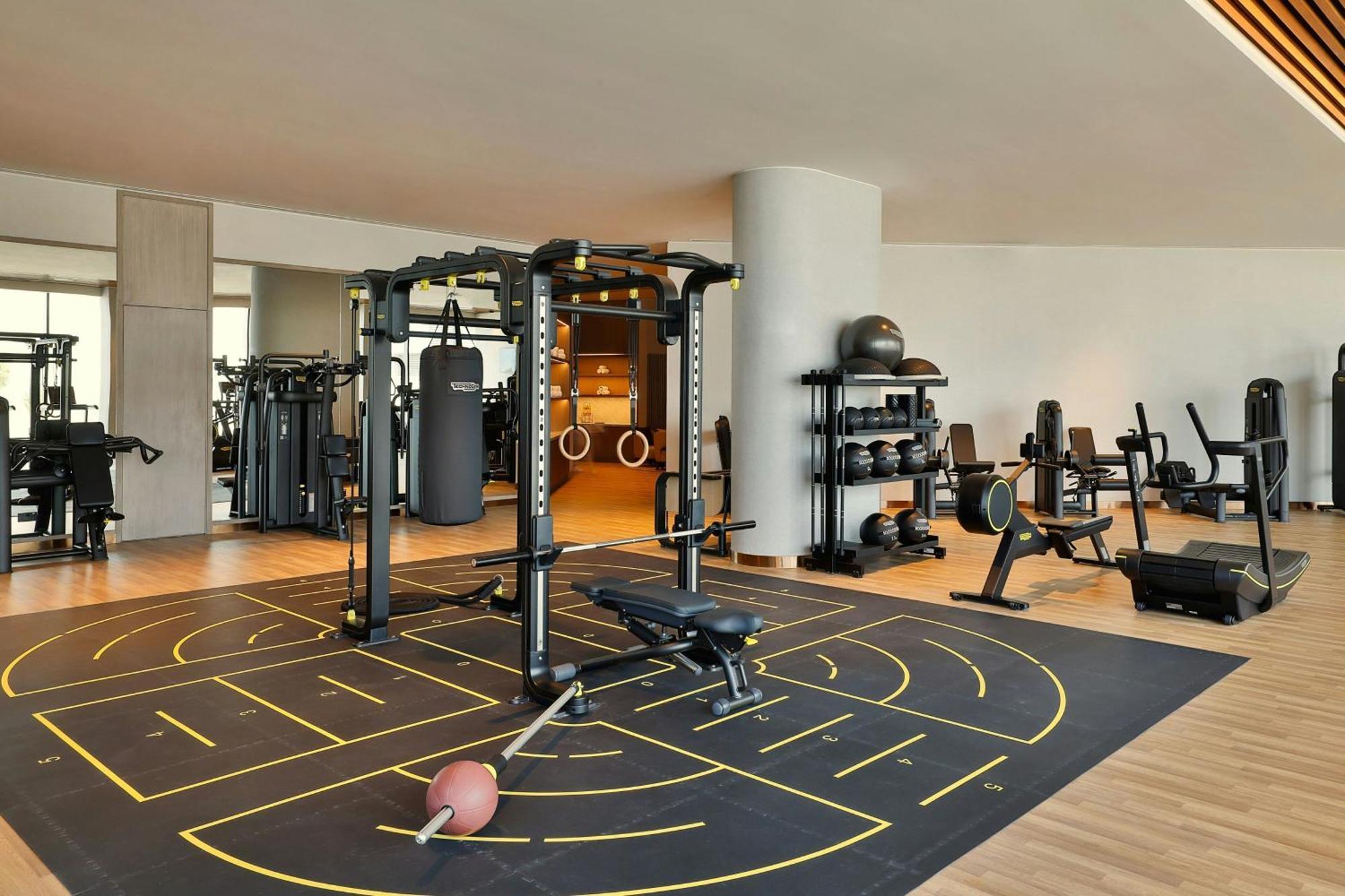 Sheraton Bahrain Hotel 5*